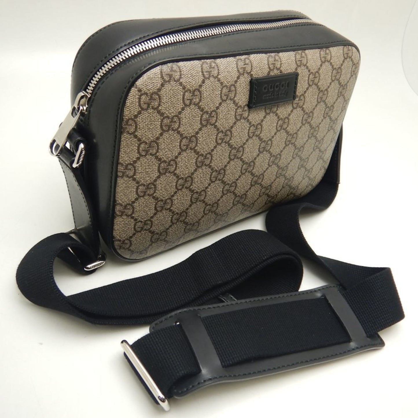 Gucci Beige Black Gg Supreme Canvas Shoulder Bag