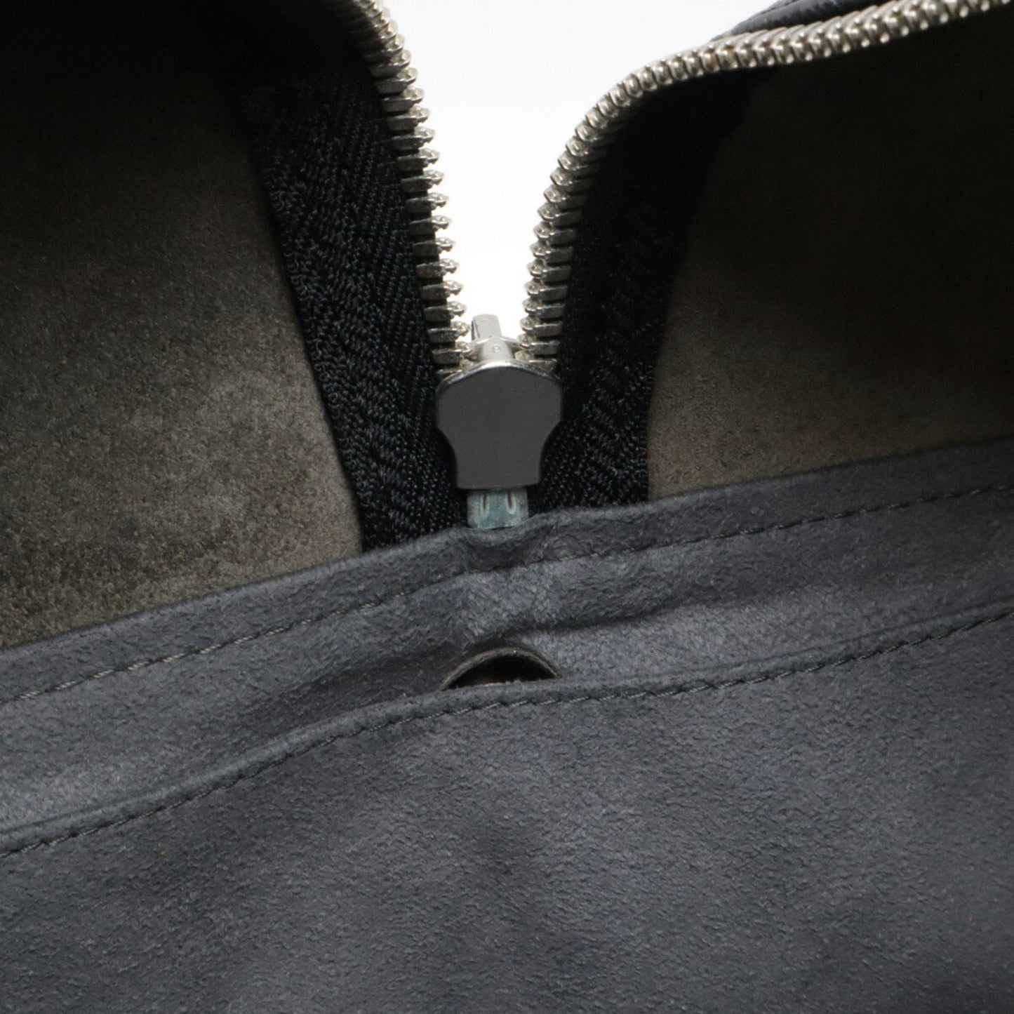 Louis Vuitton Ardoise Black Taiga Leather Boston Bag Shoulder Bag
