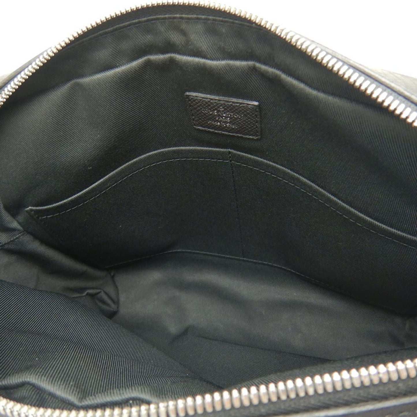 Louis Vuitton Noir Taiga Leather Shoulder Bag