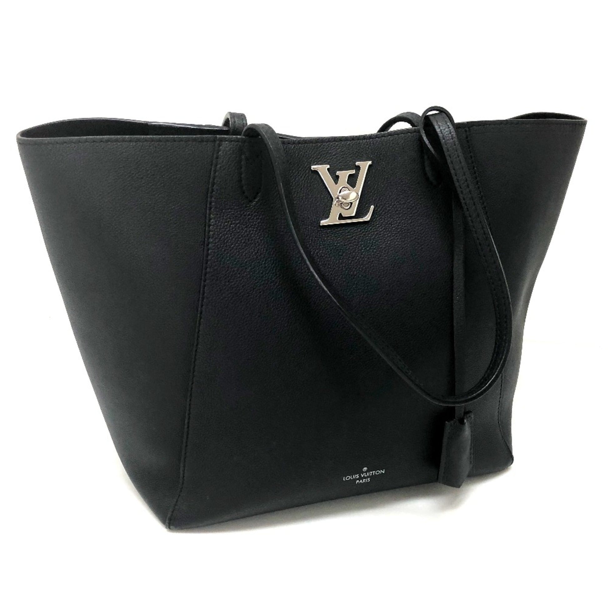 Louis Vuitton Black Leather Shoulder Bag ()