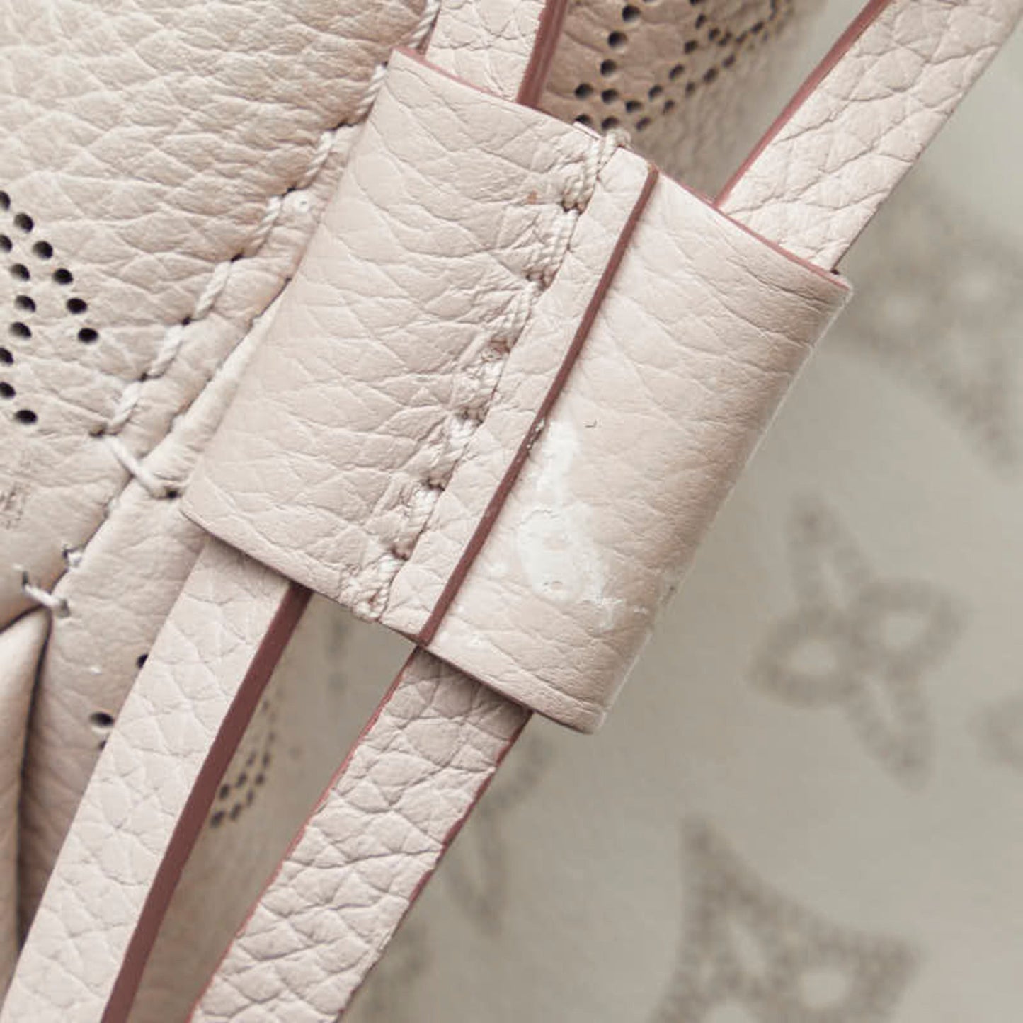 Louis Vuitton Mahina Magnolia Leather Handbag Shoulder Bag