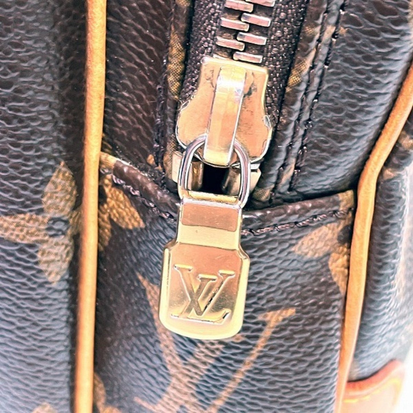 Louis Vuitton Brown Galle Monogram Monogram Shoulder Bag