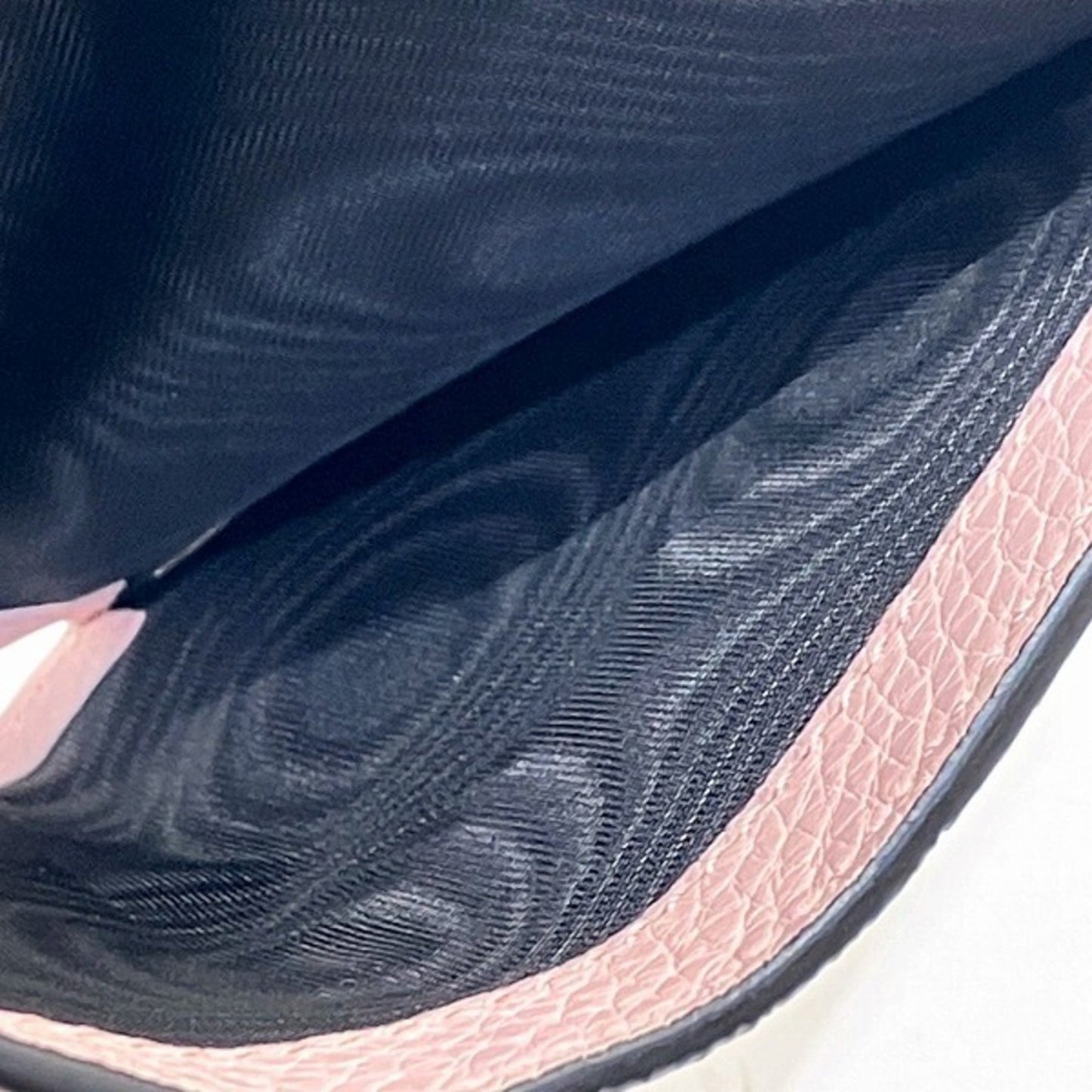 Gucci Pink Leather Wallet (Bi-Fold)