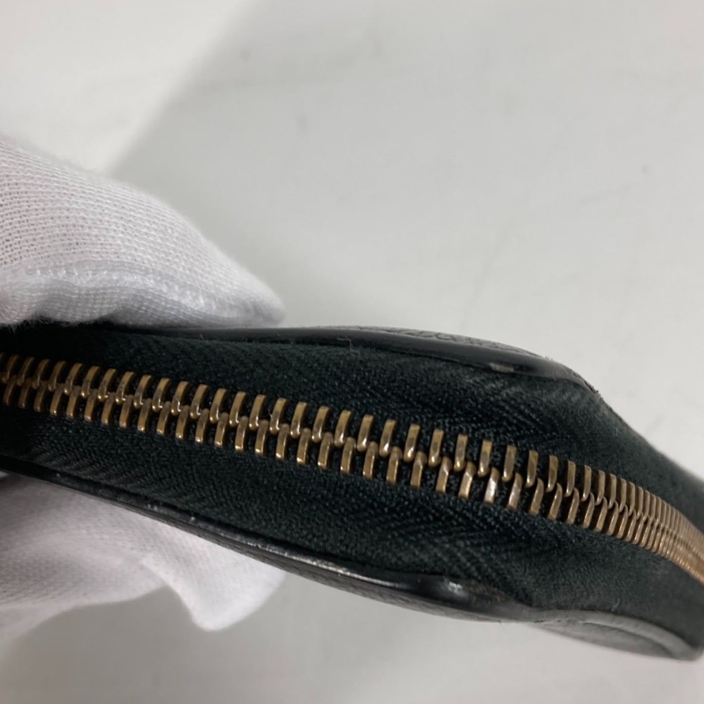 Gucci Black Leather Long Wallet (Bi-Fold)