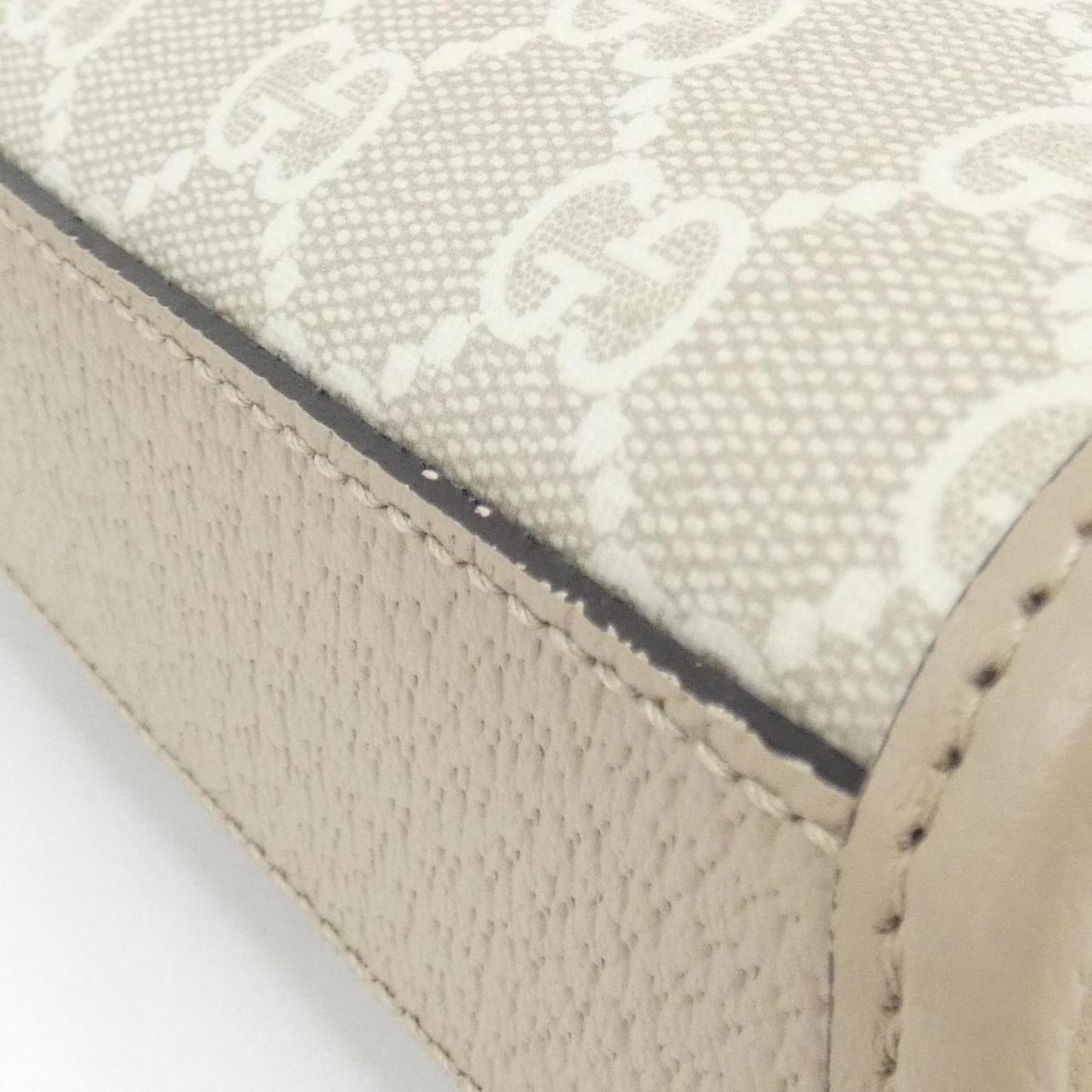 Gucci Beige White Gg Supreme Leather Handbag