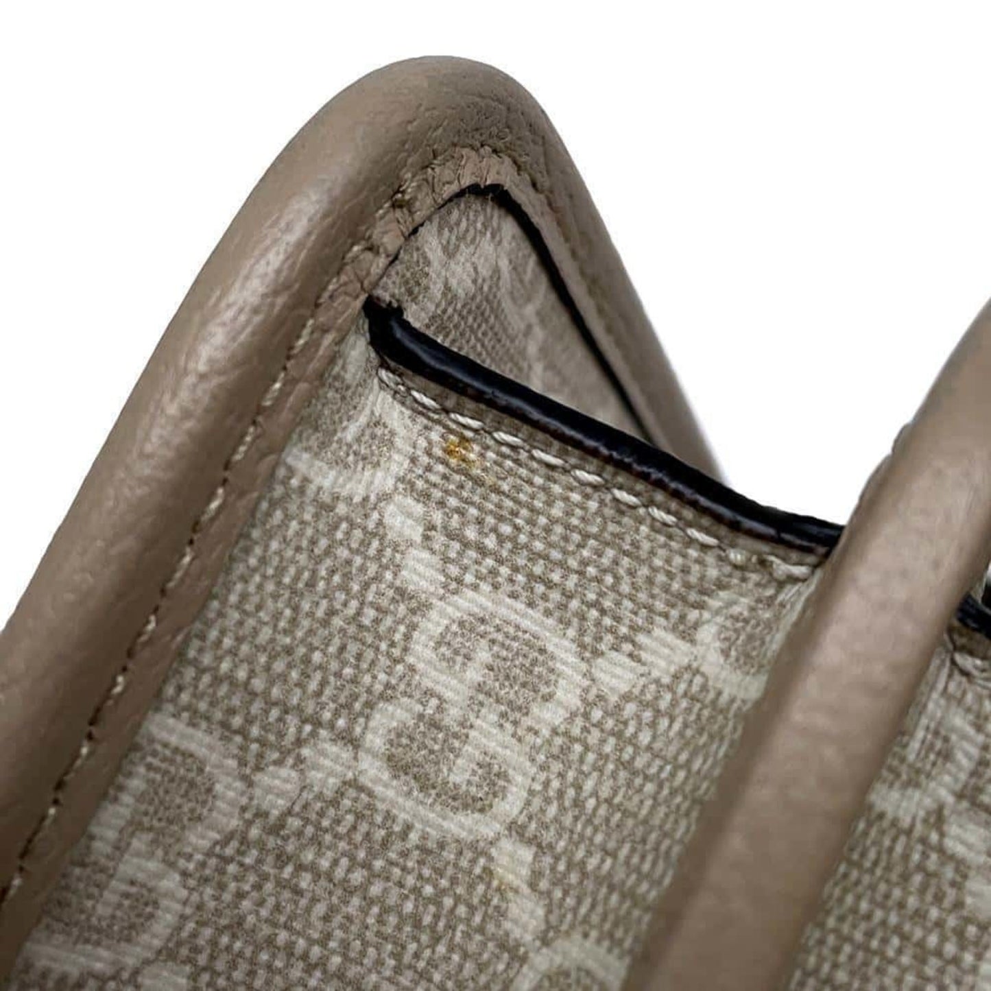 Gucci Beige Gg Supreme Leather Shoulder Bag