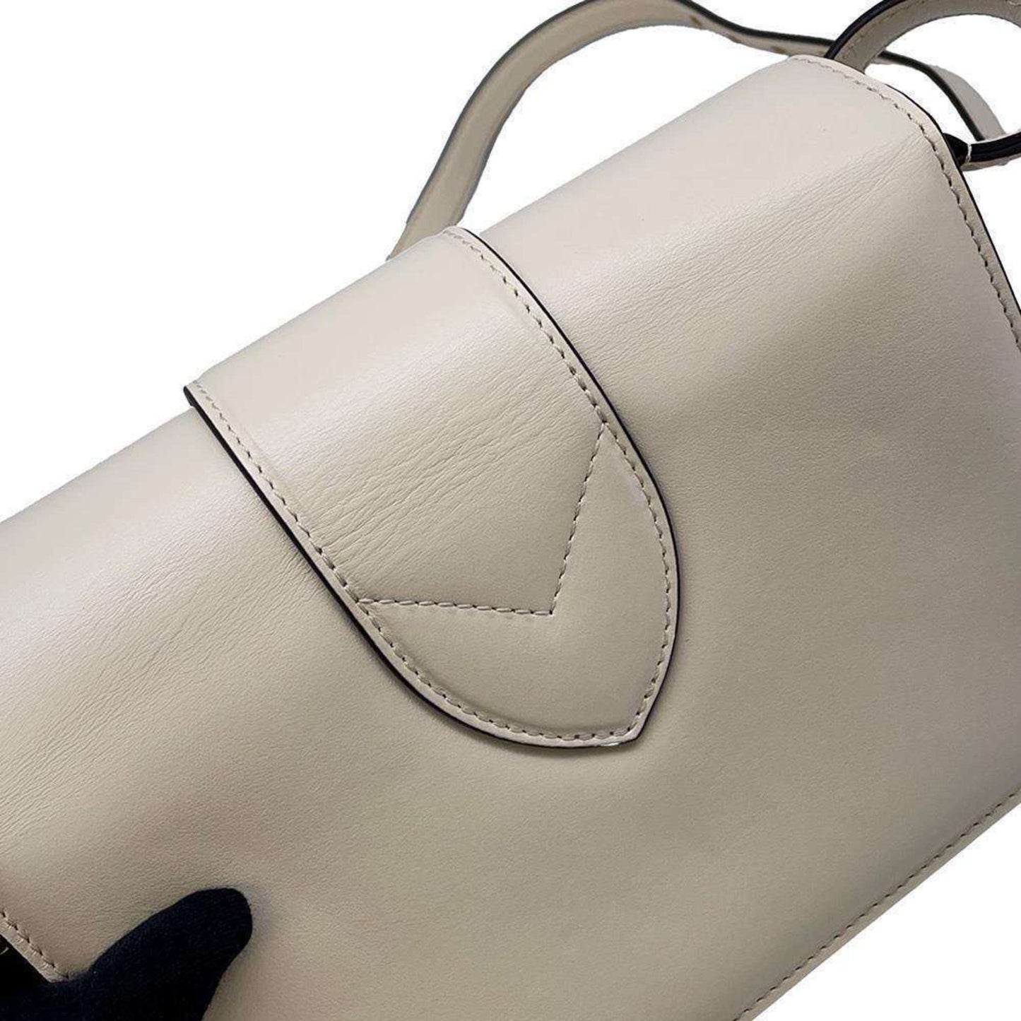 Louis Vuitton Ivory Leather Shoulder Bag