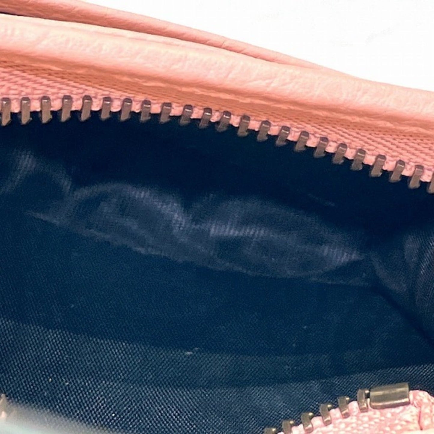 Gucci Pink Leather Wallet (Bi-Fold)
