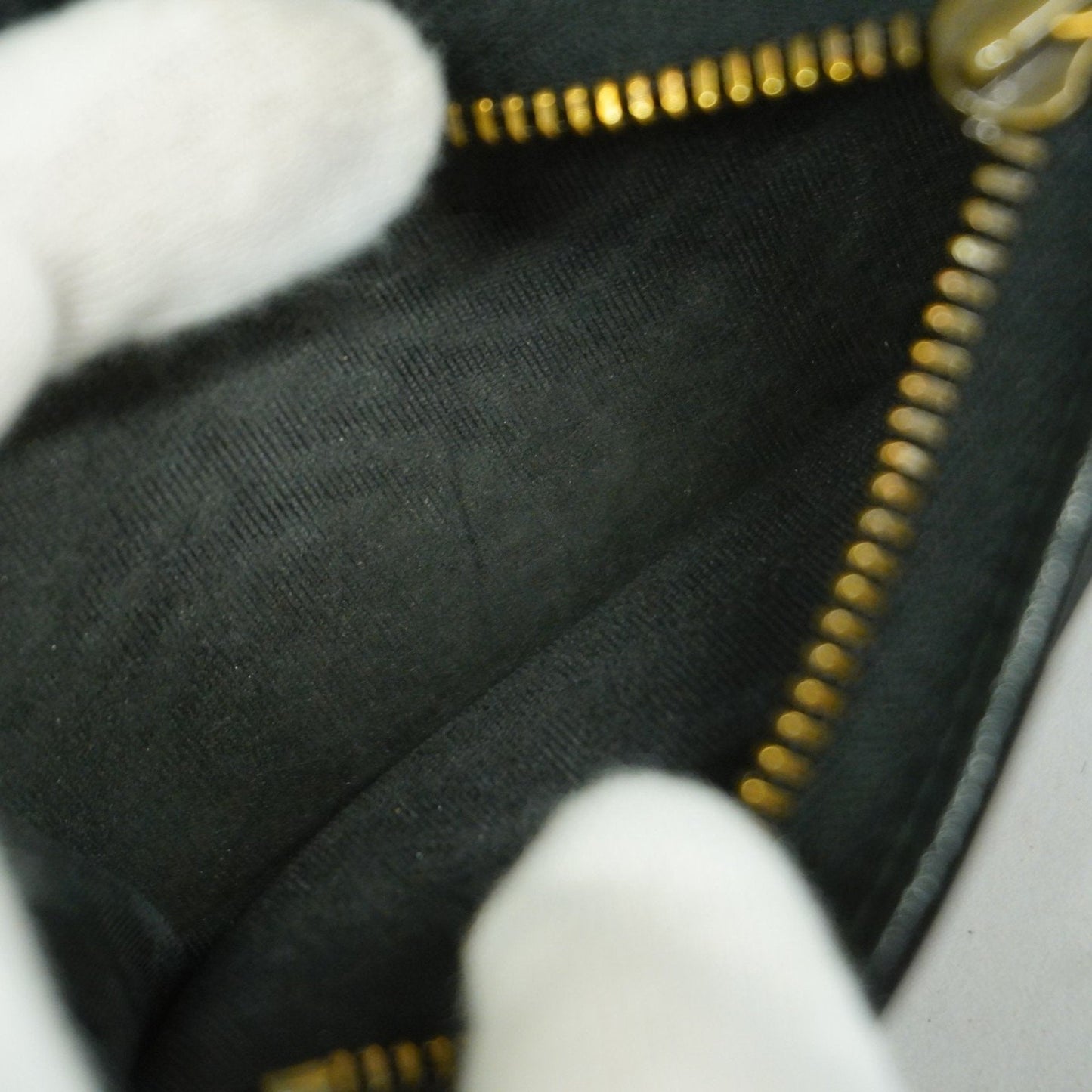 Gucci Black Leather Wallet (Bi-Fold)