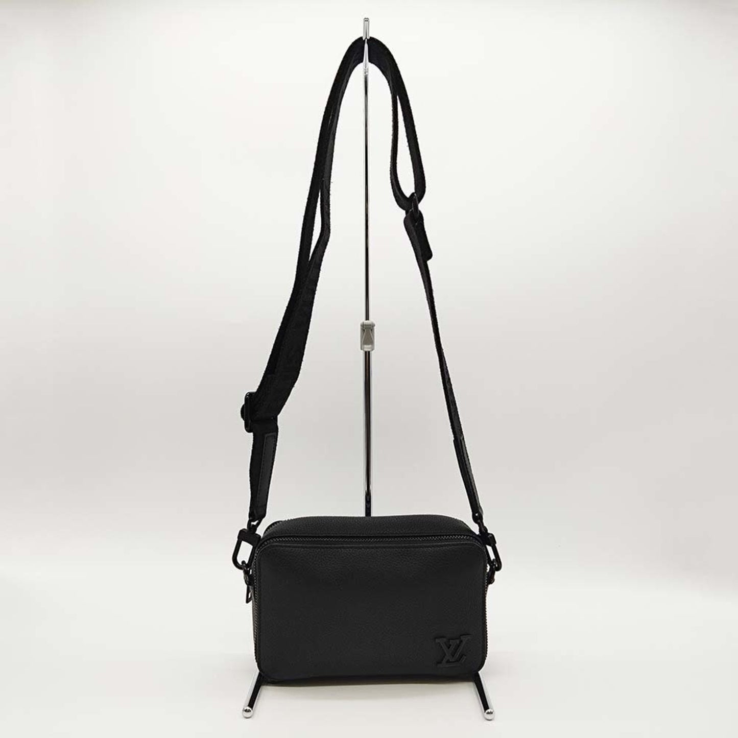 Louis Vuitton Black Leather Shoulder Bag