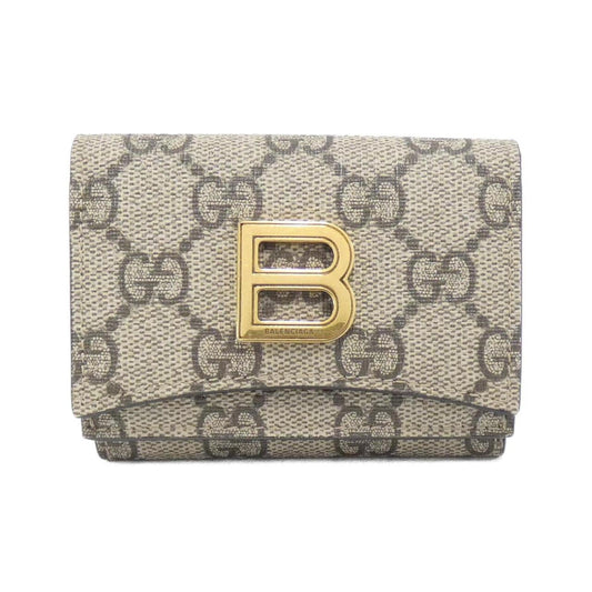 Gucci Beige Gg Supreme Wallet (Tri-Fold) ()