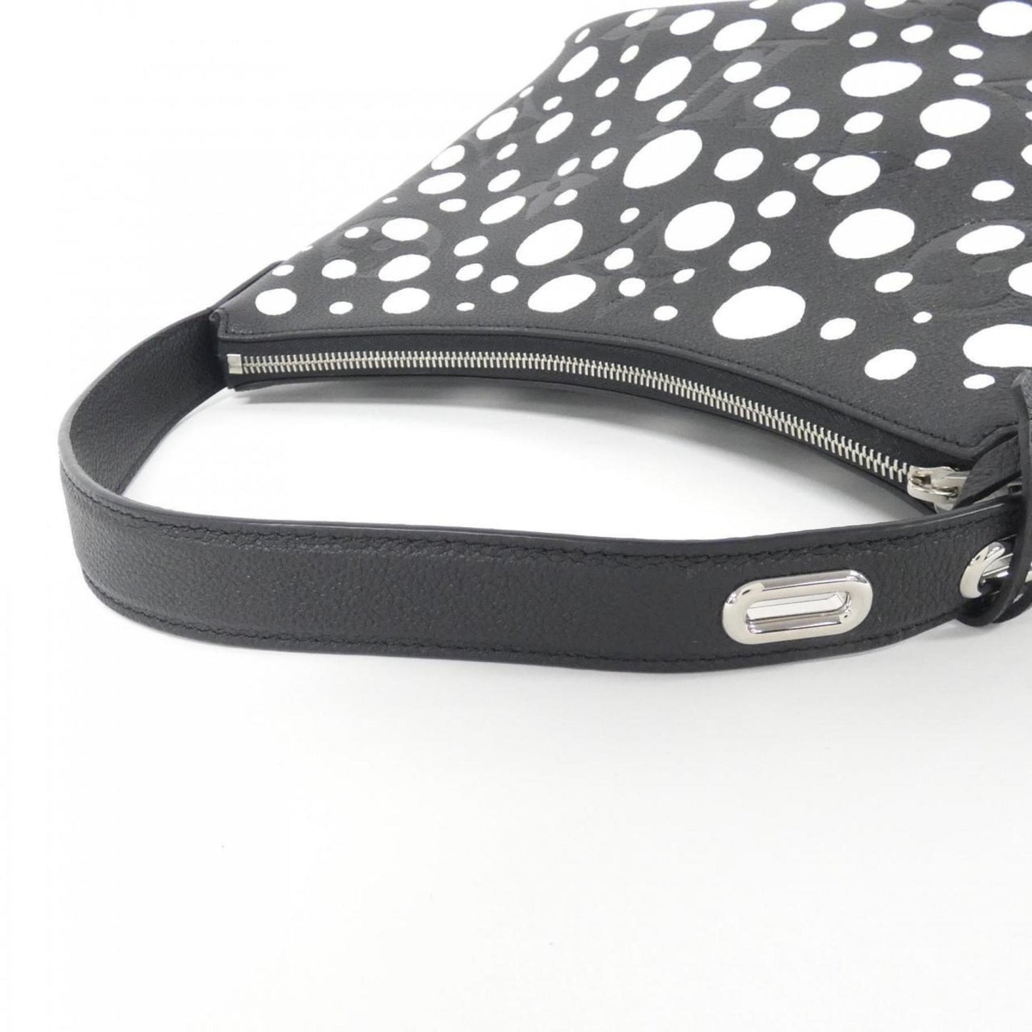 Louis Vuitton Black Monogram Empreinte Shoulder Bag