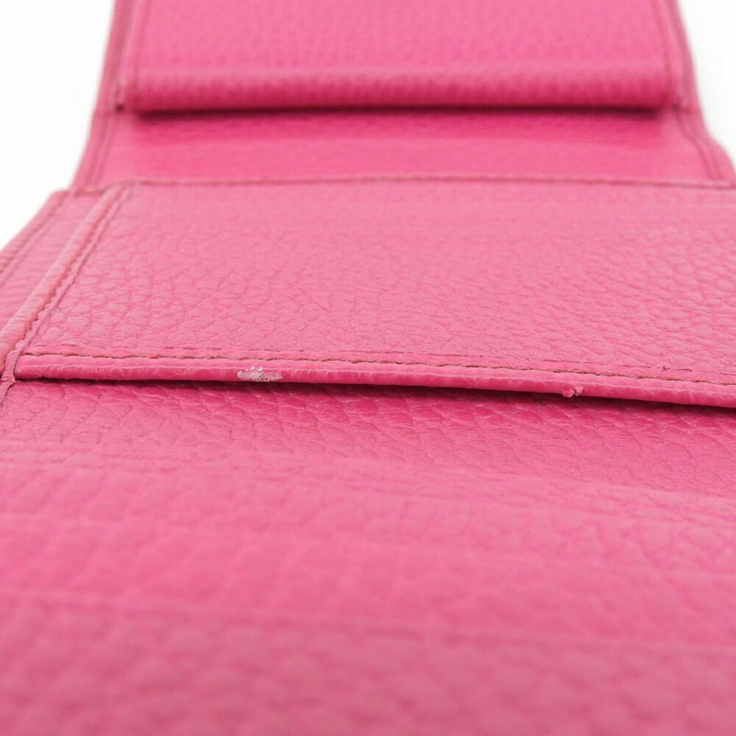 Gucci Pink Leather Wallet (Tri-Fold)