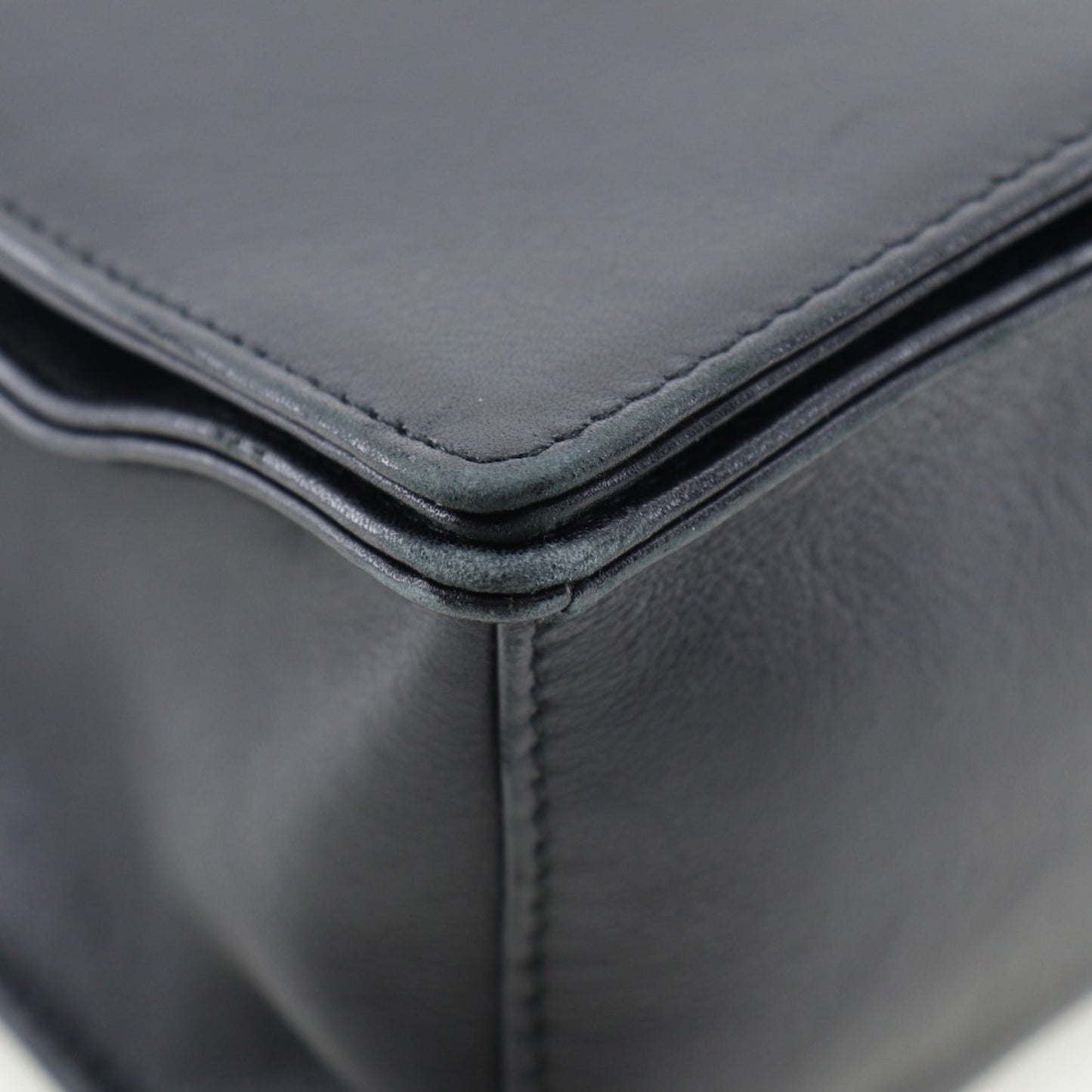 Gucci Black Leather Shoulder Bag