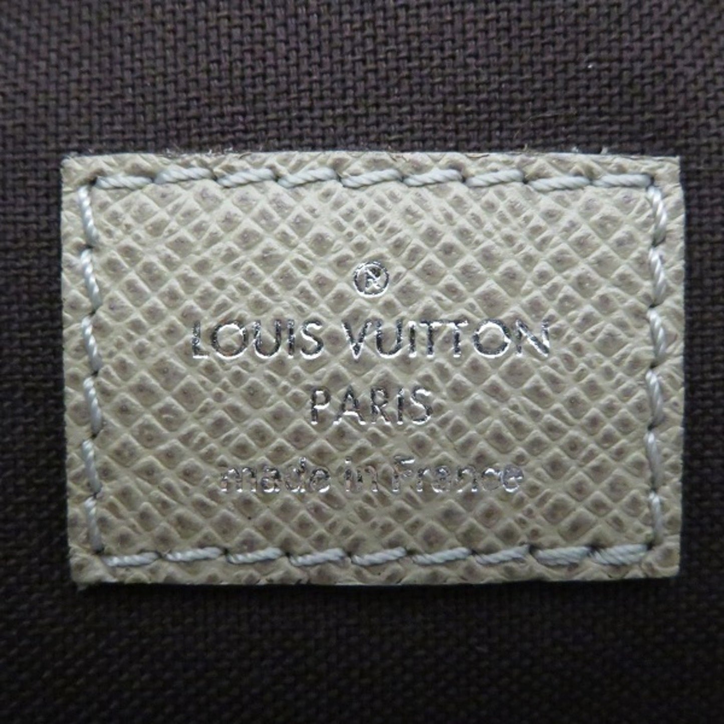 Louis Vuitton Taiga Polaire Taiga Leather Shoulder Bag