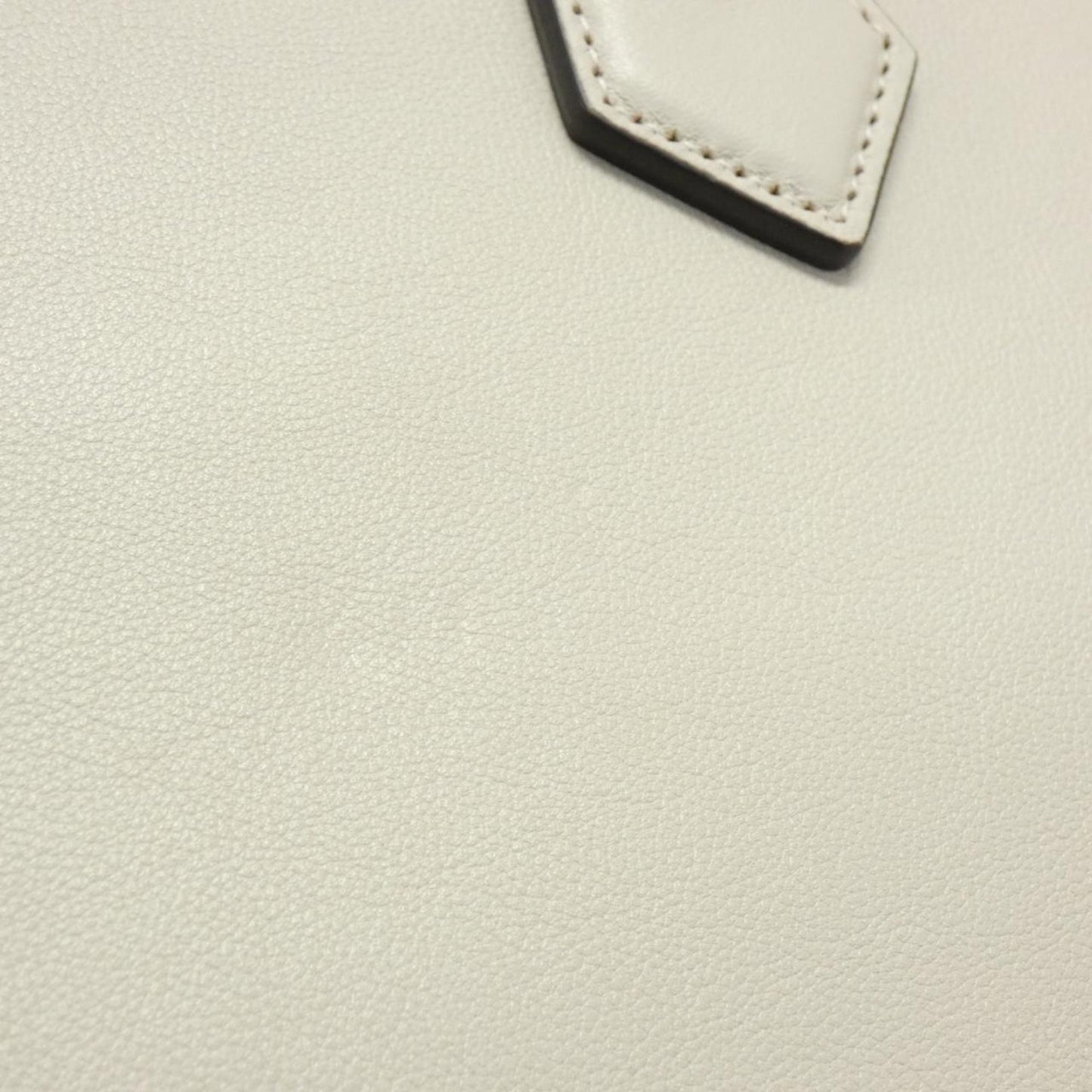 Gucci White Leather Handbag