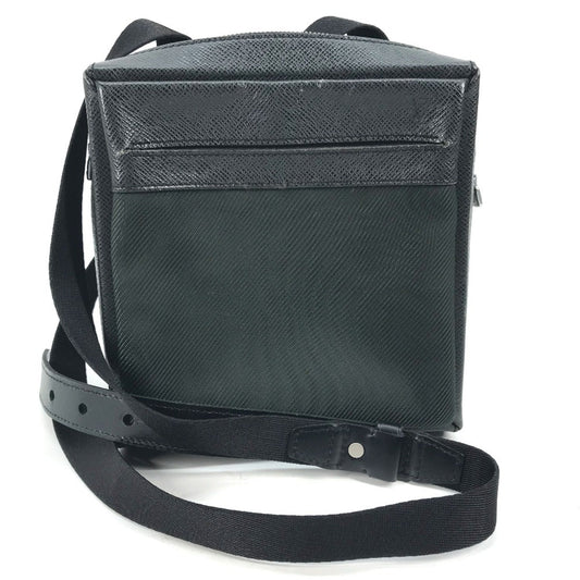 Louis Vuitton Other Leather Shoulder Bag ()