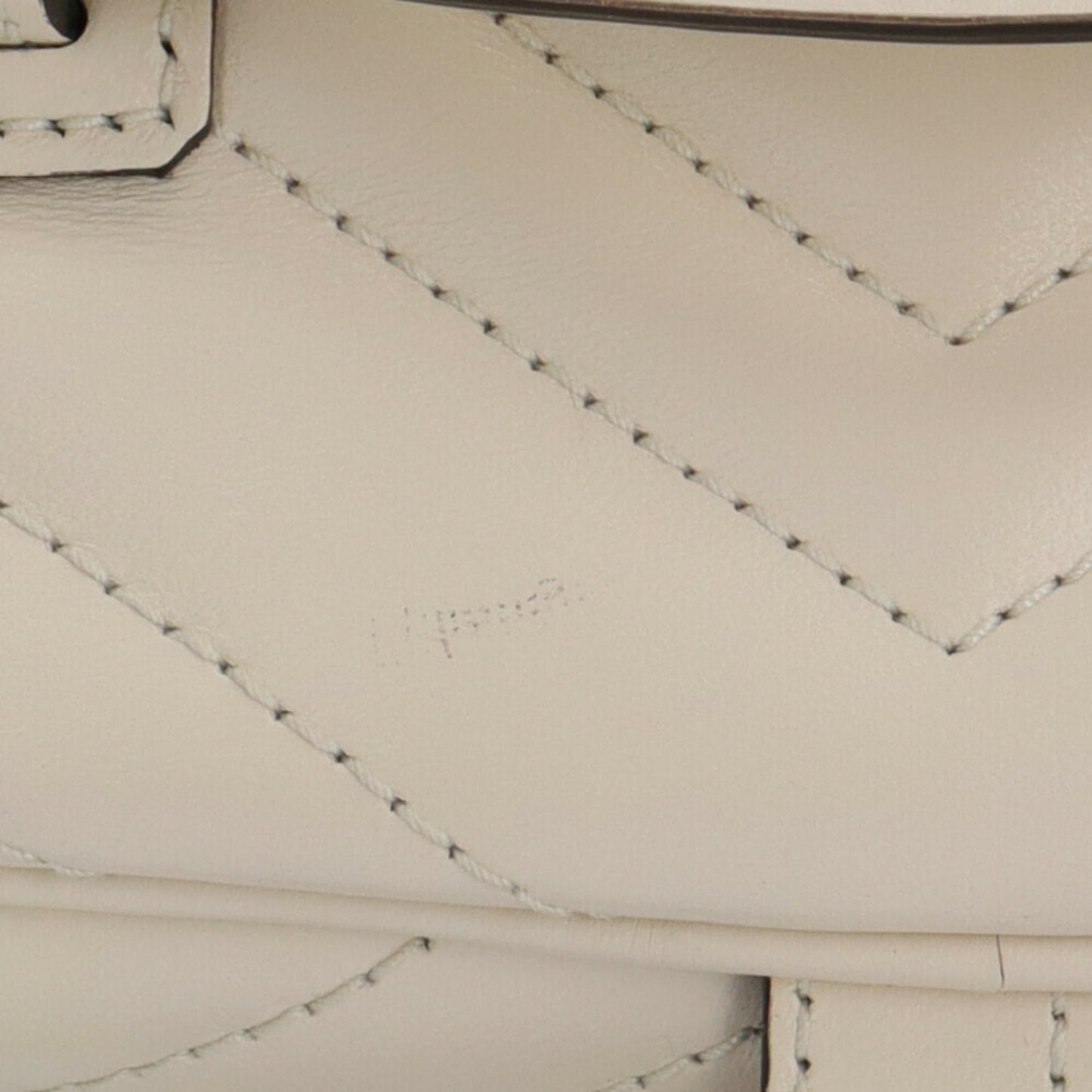 Gucci Gg Marmont White Leather Vanity Bag