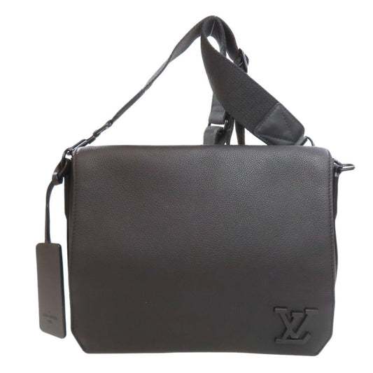 Louis Vuitton Black Leather Shoulder Bag ()