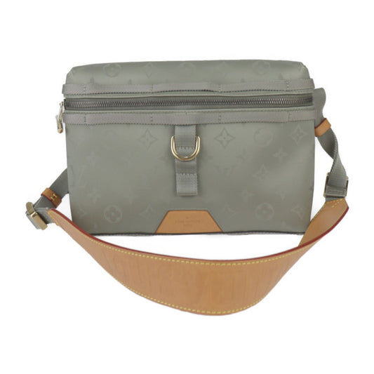 Louis Vuitton Gray Nylon Canvas Leather Pochette Shoulder Bag ()
