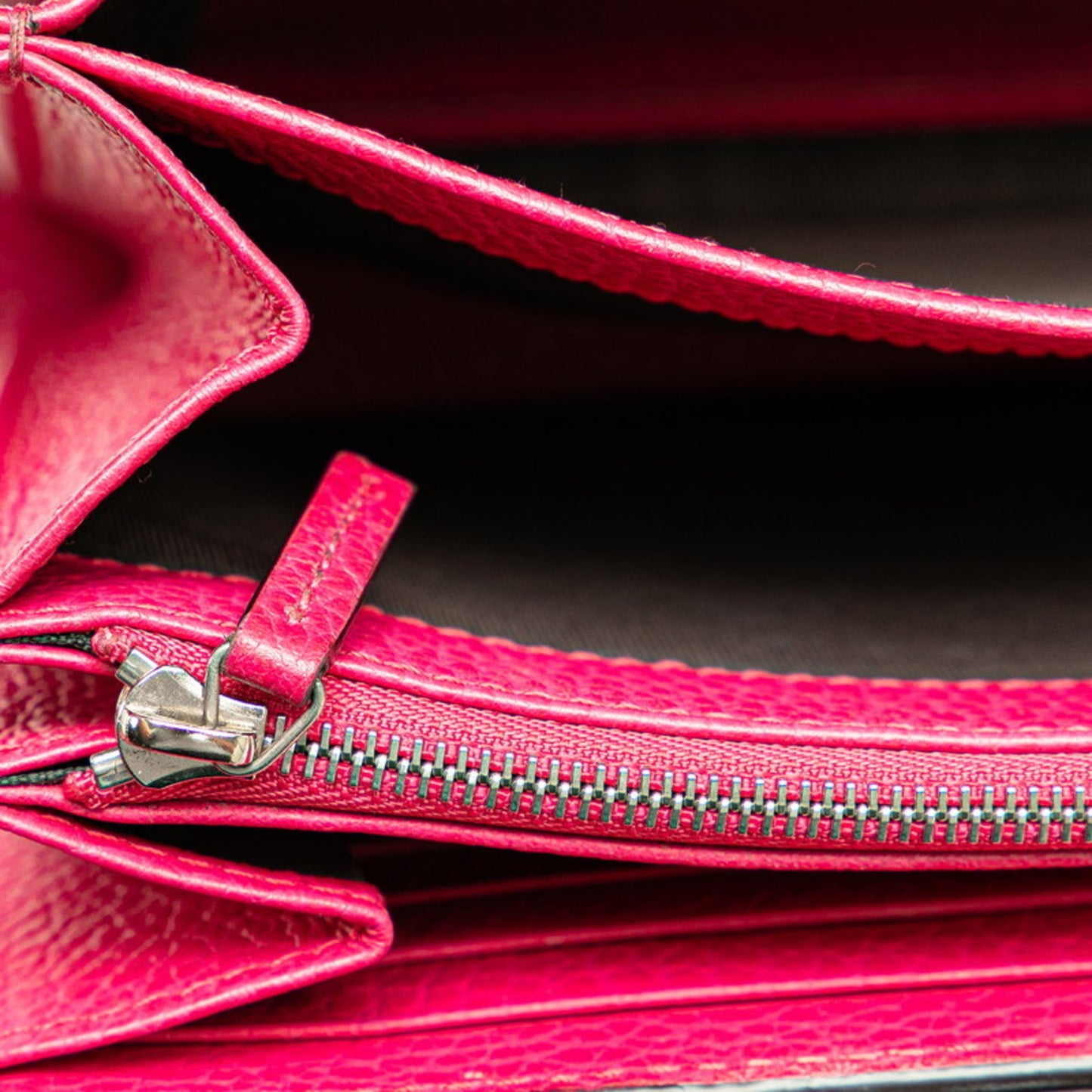Gucci Pink Leather Chain/Shoulder Wallet