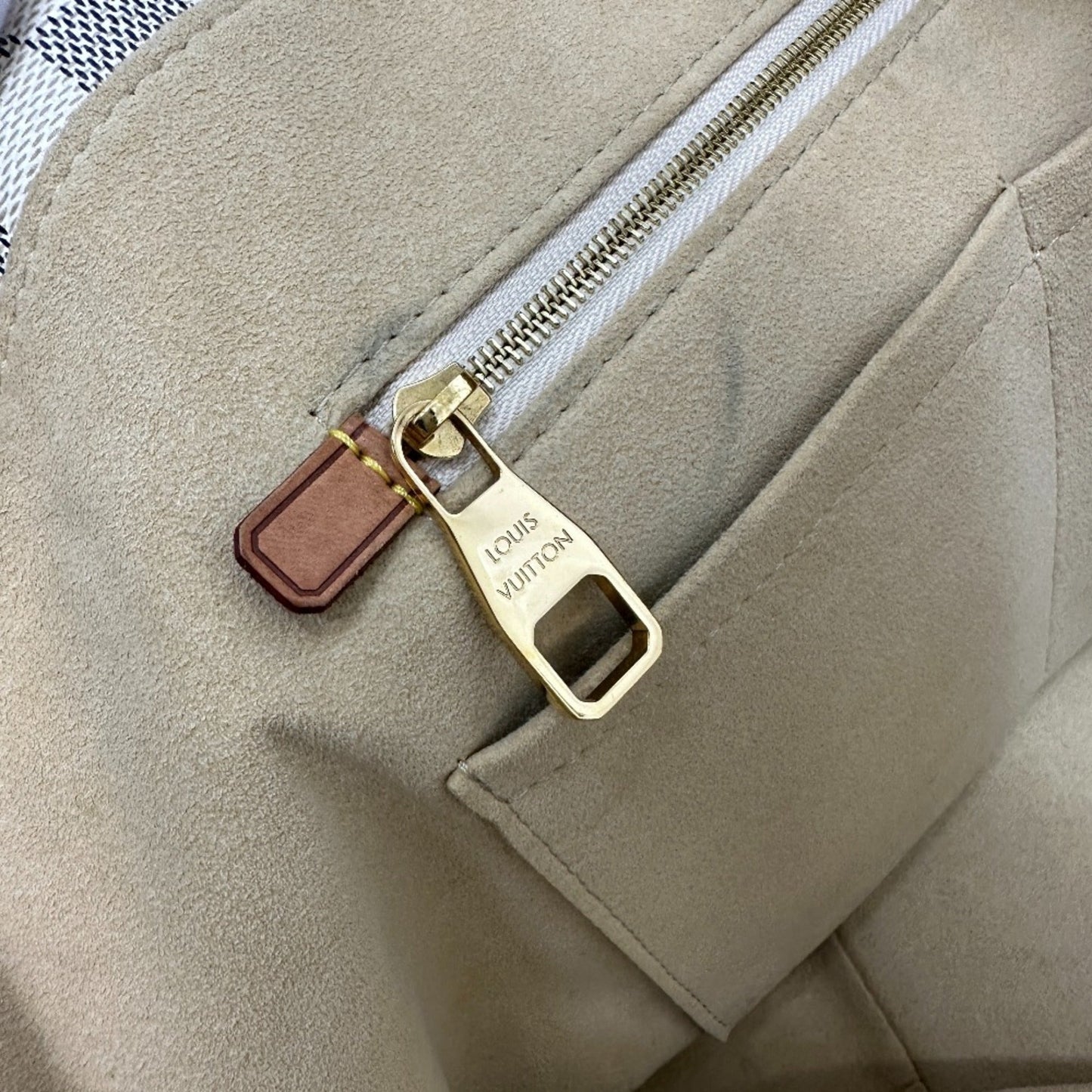Louis Vuitton White Other Shoulder Bag