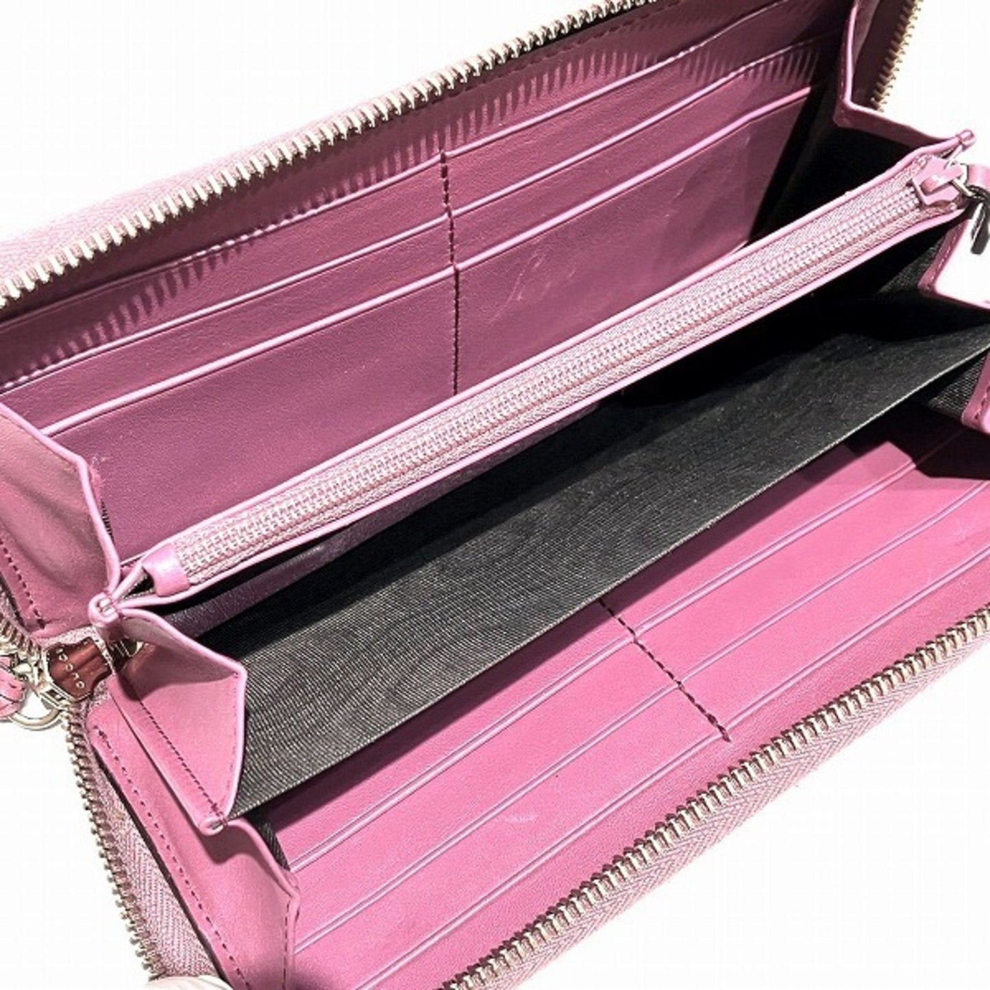 Gucci Pink Leather Coin Purse/Coin Case