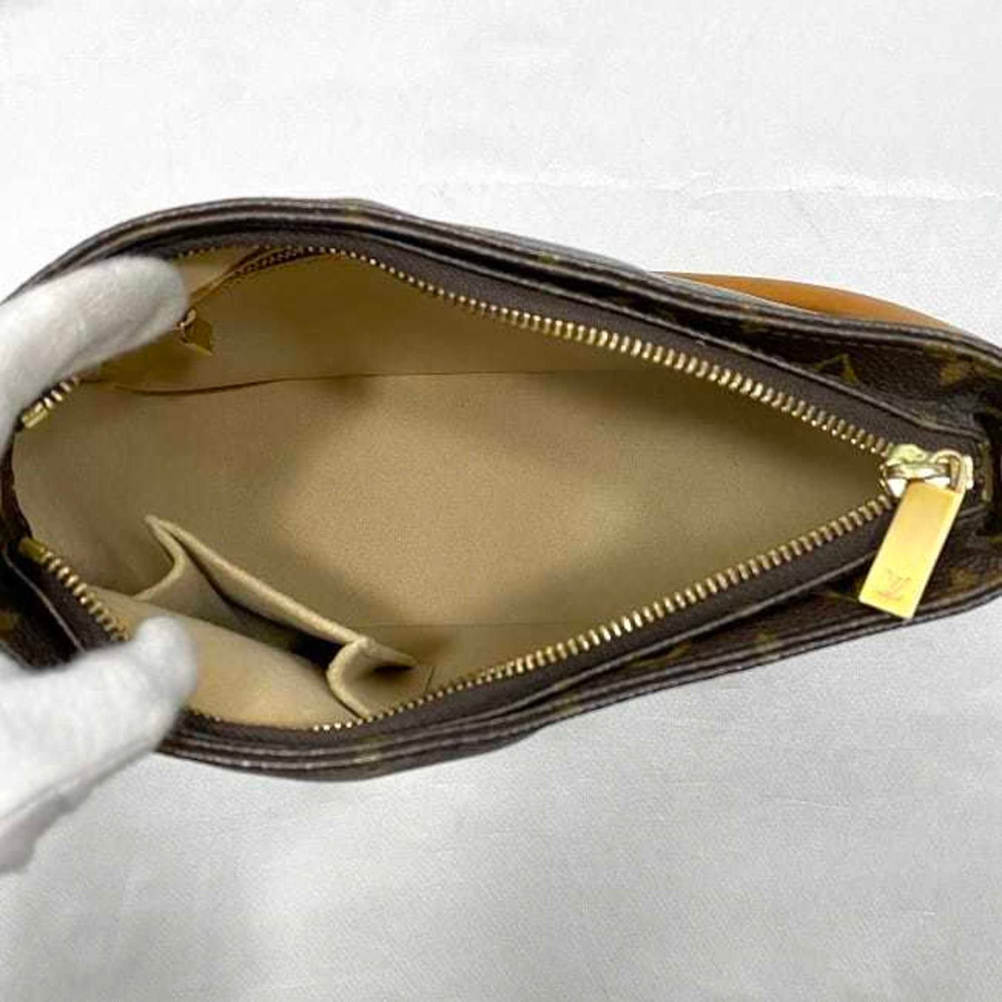 Louis Vuitton Brown Monogram Monogram Handbag Shoulder Bag