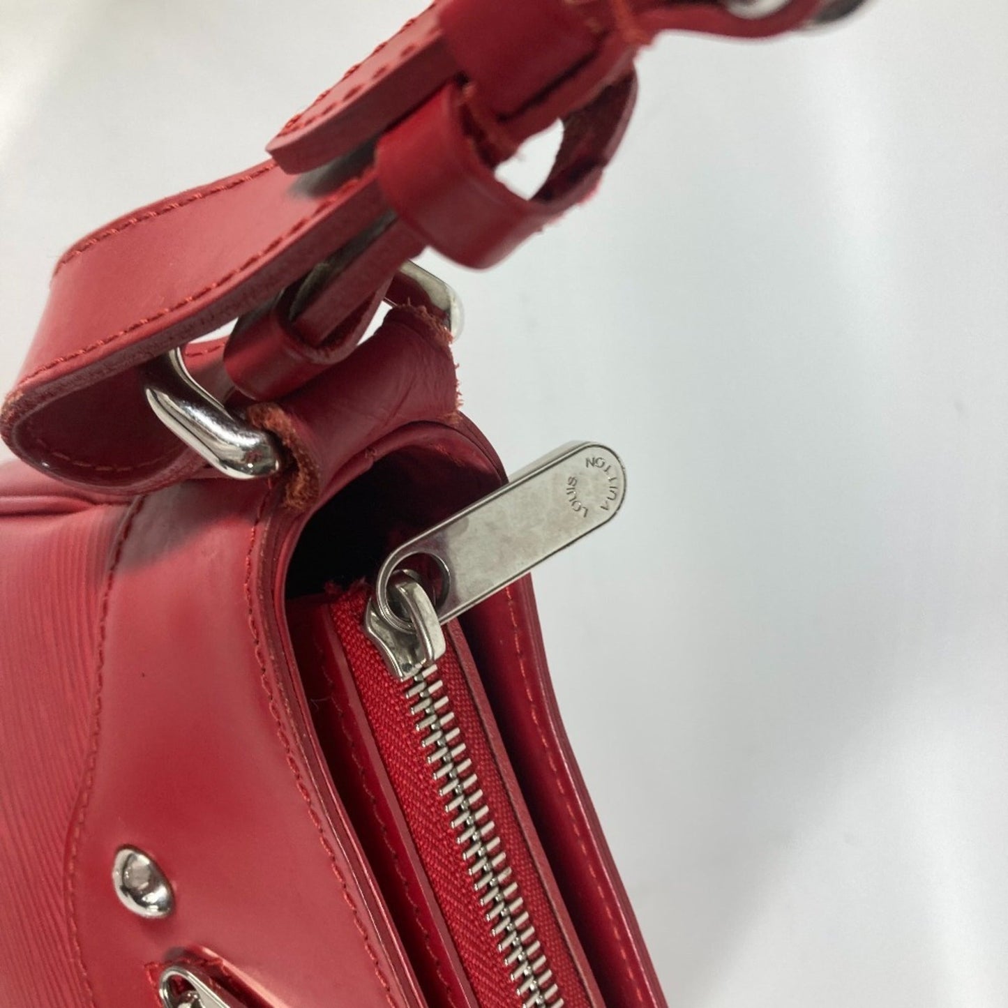 Louis Vuitton Castilian Red Red Color Epi Leather Shoulder Bag