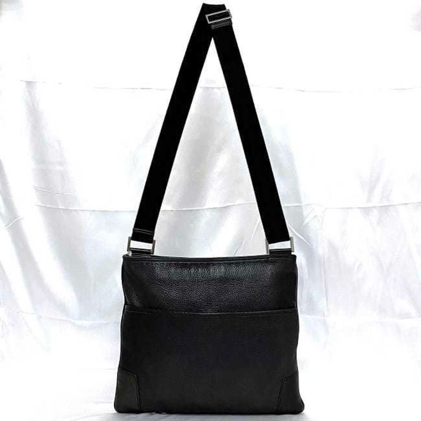 Gucci Black Leather Shoulder Bag