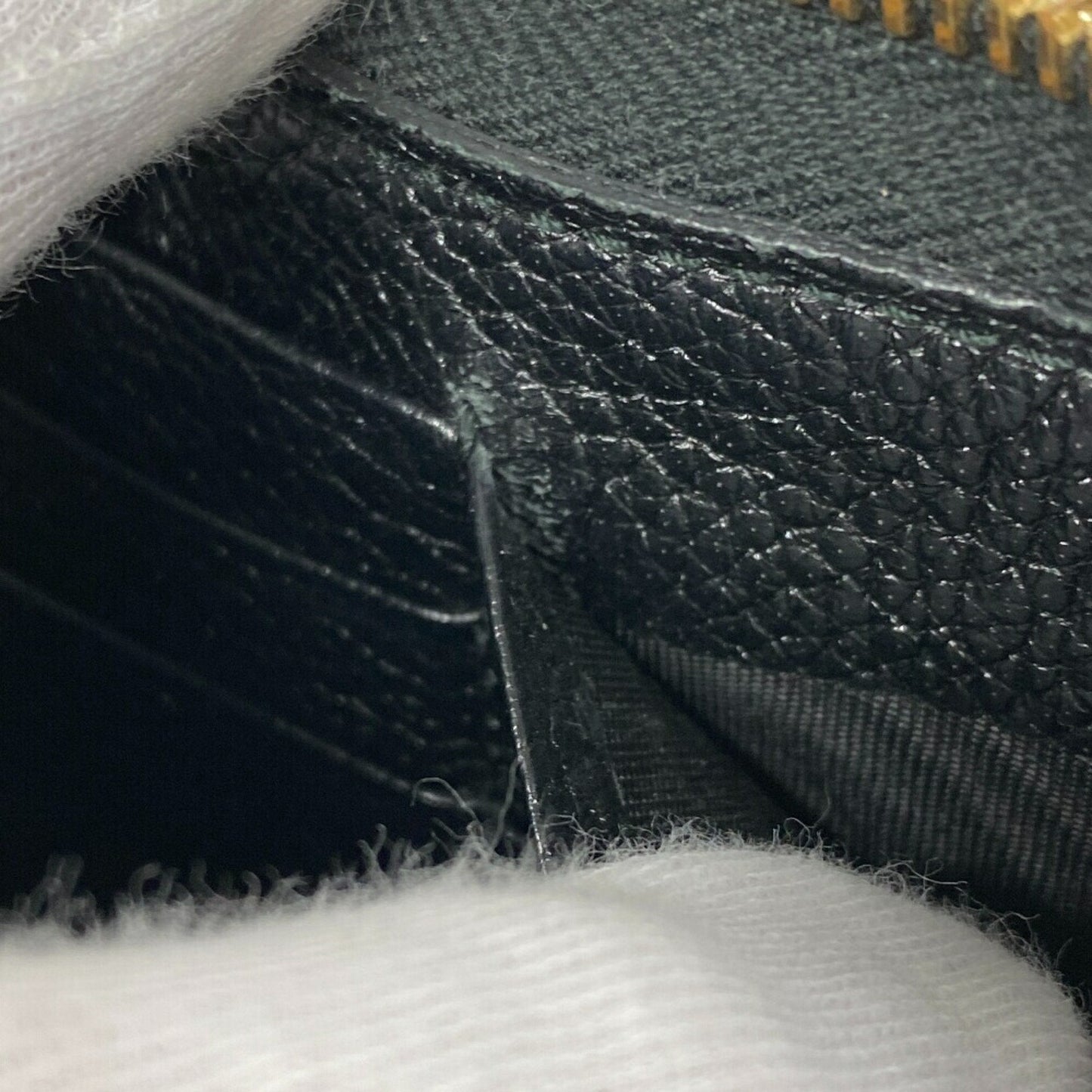 Gucci Black Leather Long Wallet (Bi-Fold)