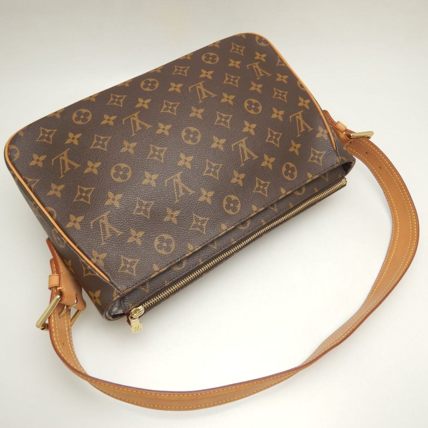 Louis Vuitton Brown Monogram Monogram Shoulder Bag
