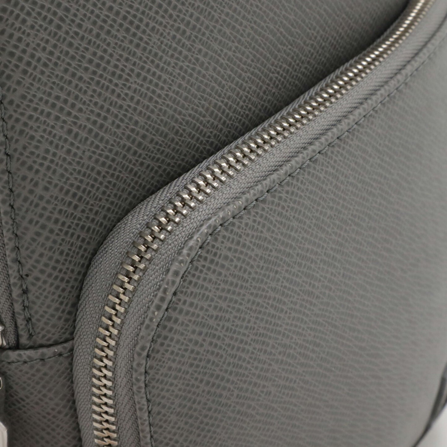 Louis Vuitton Taiga Gris Taiga Leather Shoulder Bag Sling Bag