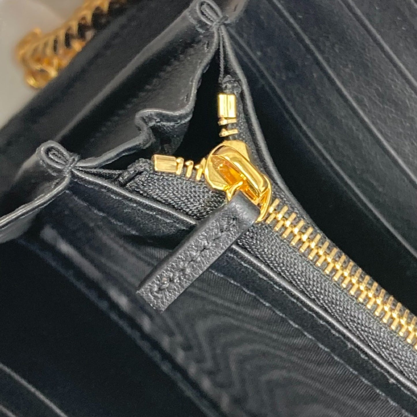 Gucci Black Other Long Wallet (Bi-Fold)