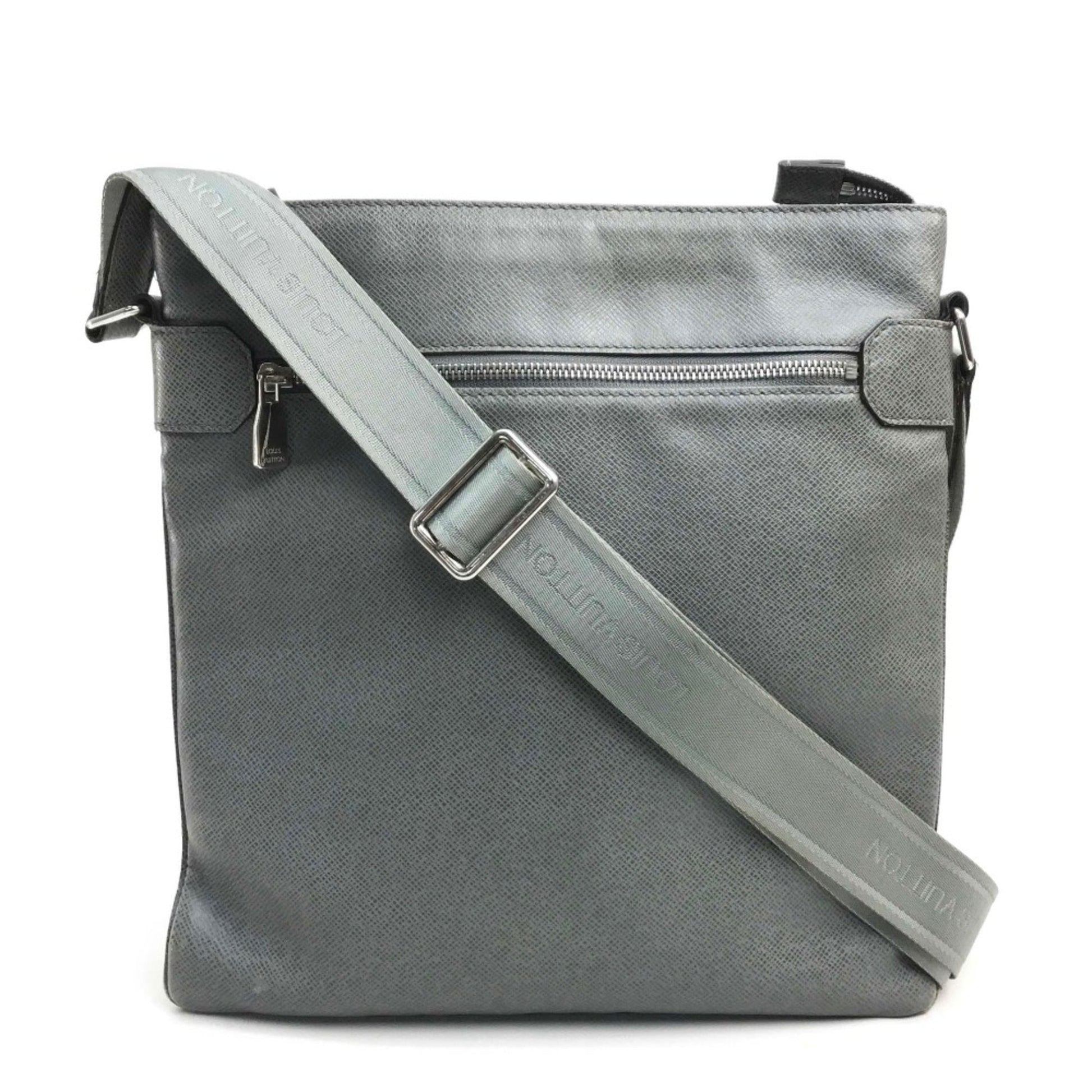 Louis Vuitton Gray Leather Shoulder Bag ()