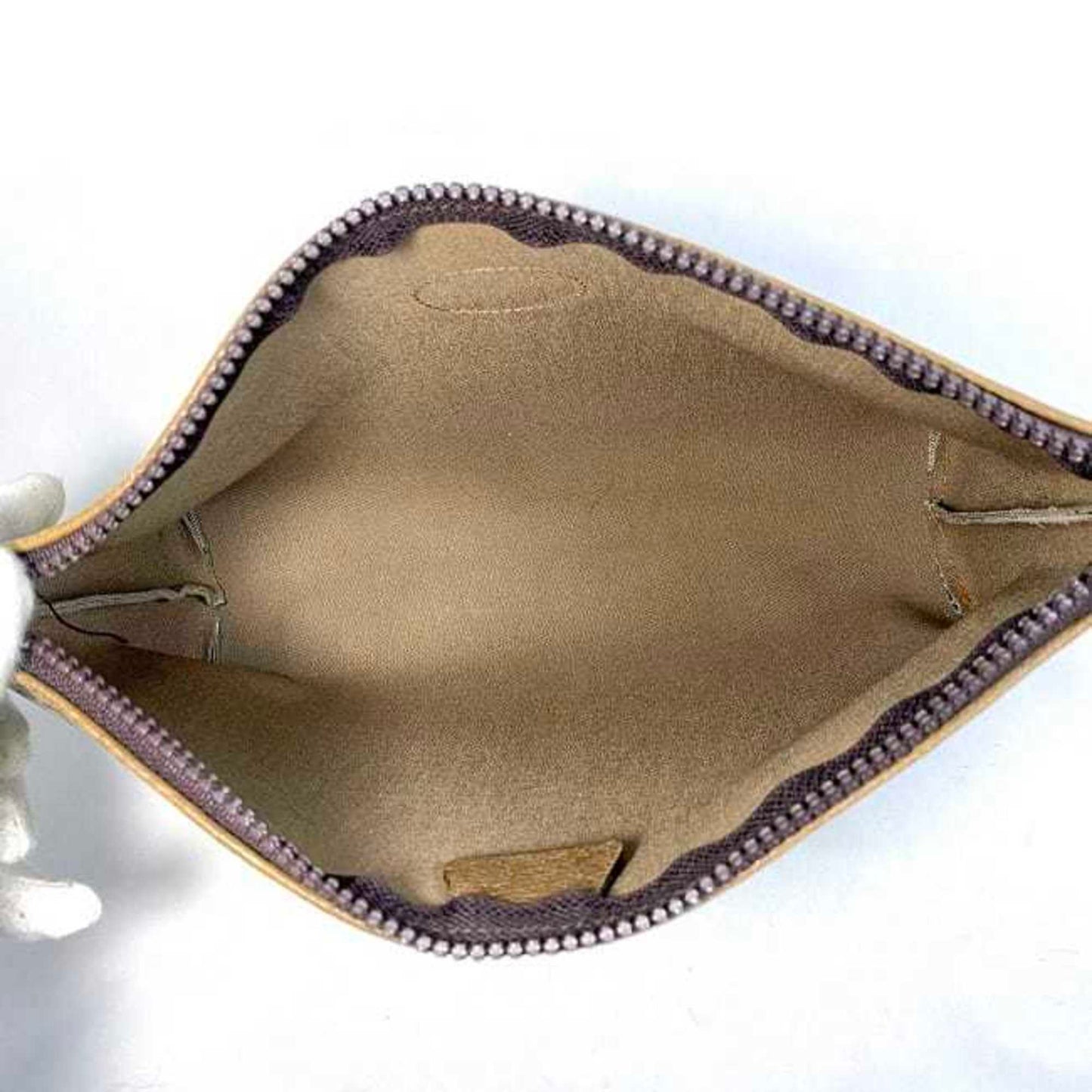 Gucci Gg Plus Beige Gray Pvc Leather Clutch Bag
