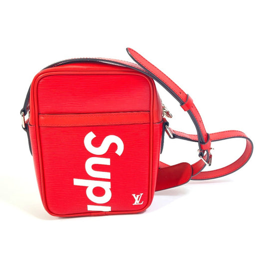Louis Vuitton Red Leather Shoulder Bag ()