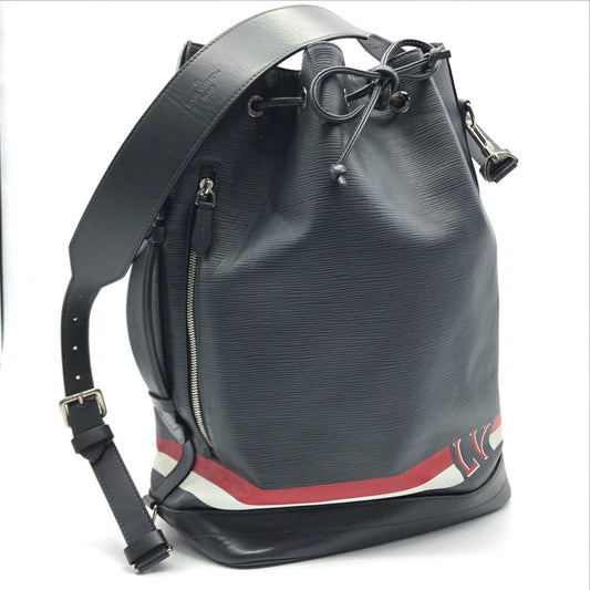 Louis Vuitton Black Leather Shoulder Bag ()