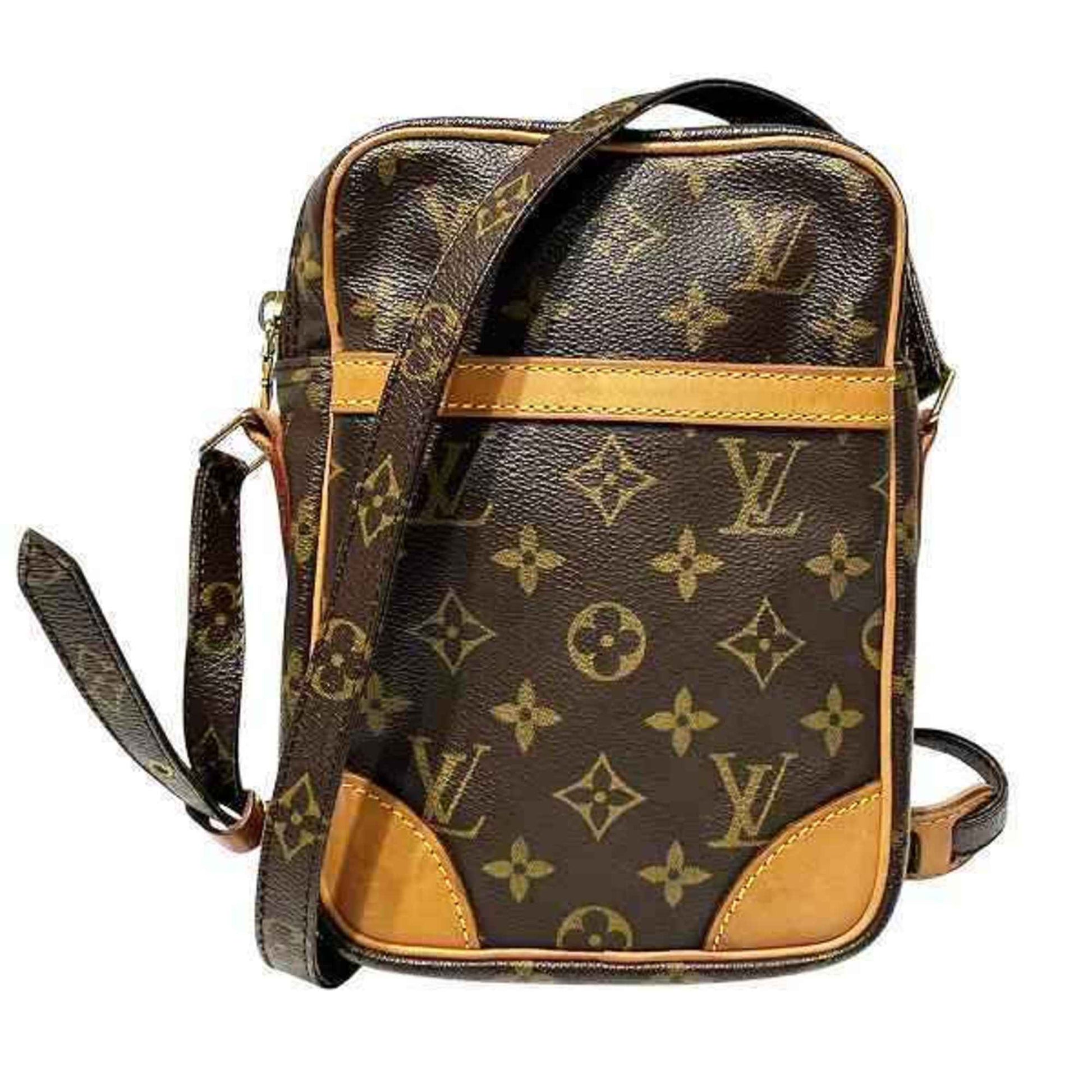 Louis Vuitton Brown Shoulder Bag ()