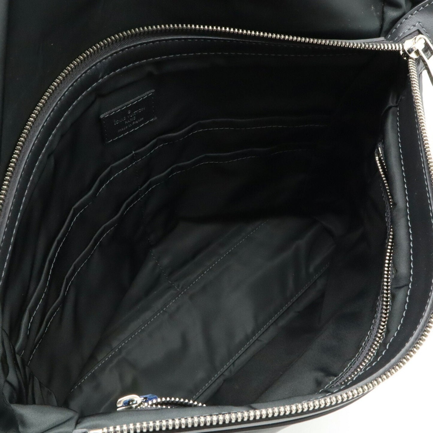 Louis Vuitton Gray Leather Shoulder Bag