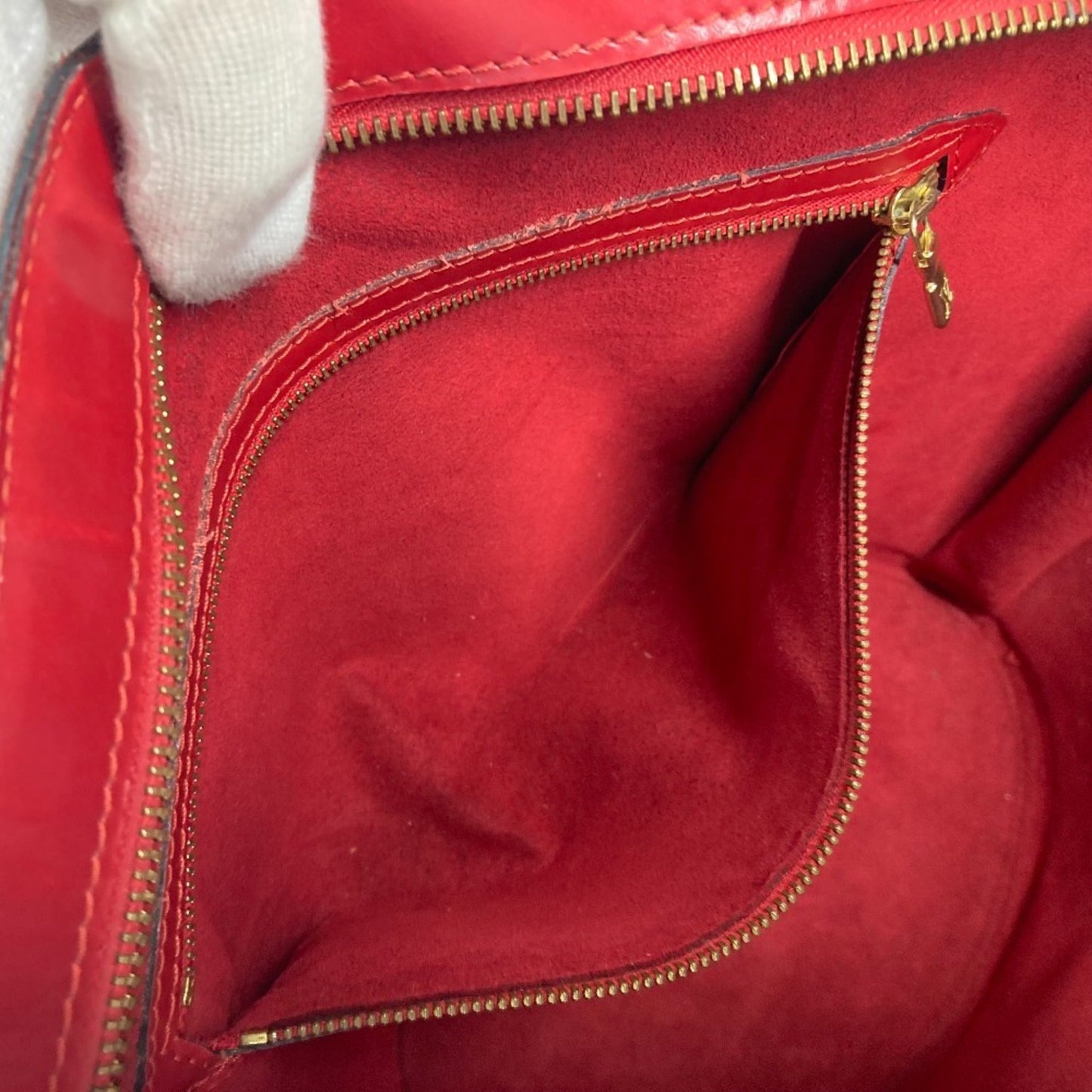 Louis Vuitton Castilian Red Red Color Epi Leather Shoulder Bag Tote Bag