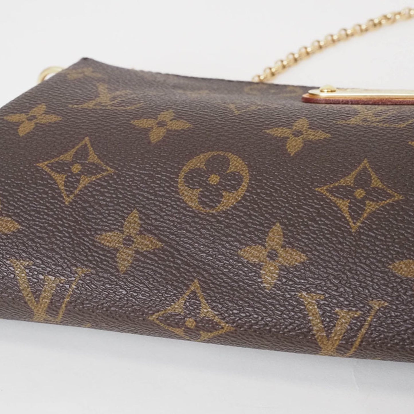 Louis Vuitton Monogram Monogram Monogram Pochette Shoulder Bag