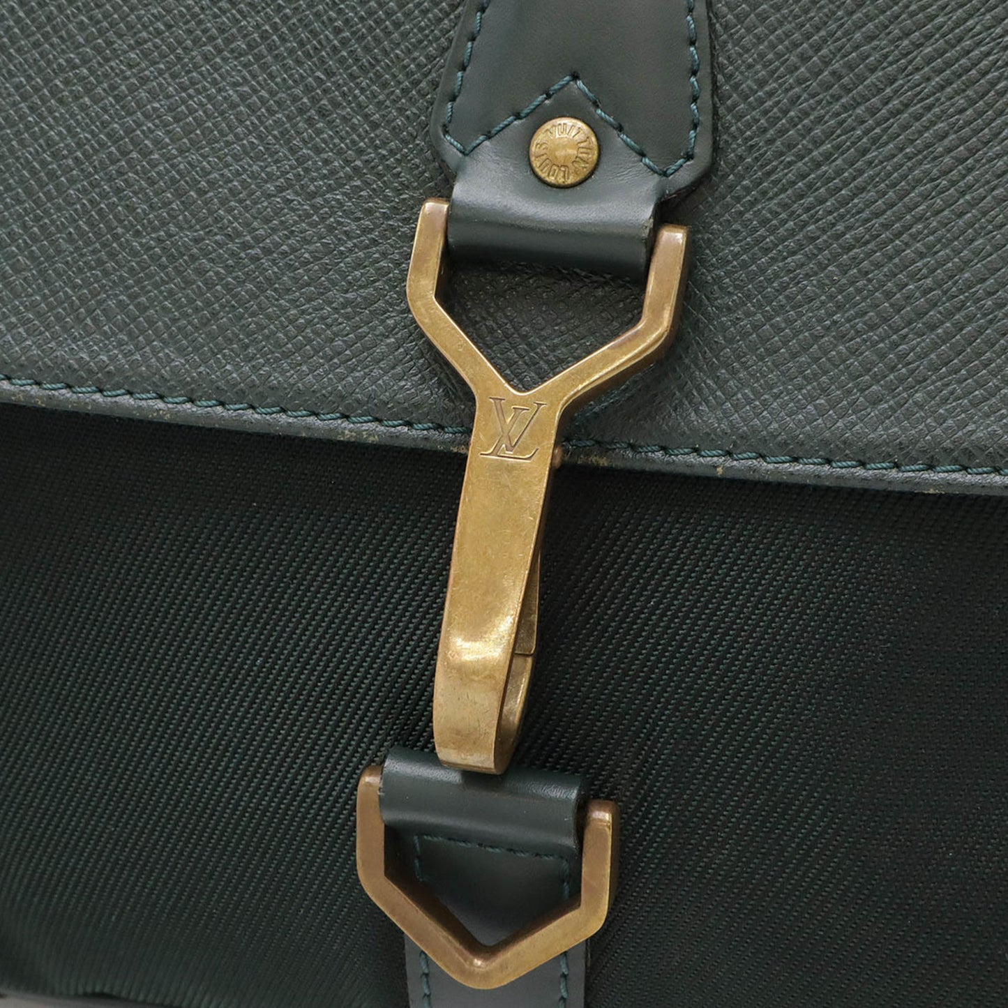 Louis Vuitton Taiga Episea Leather Canvas Shoulder Bag