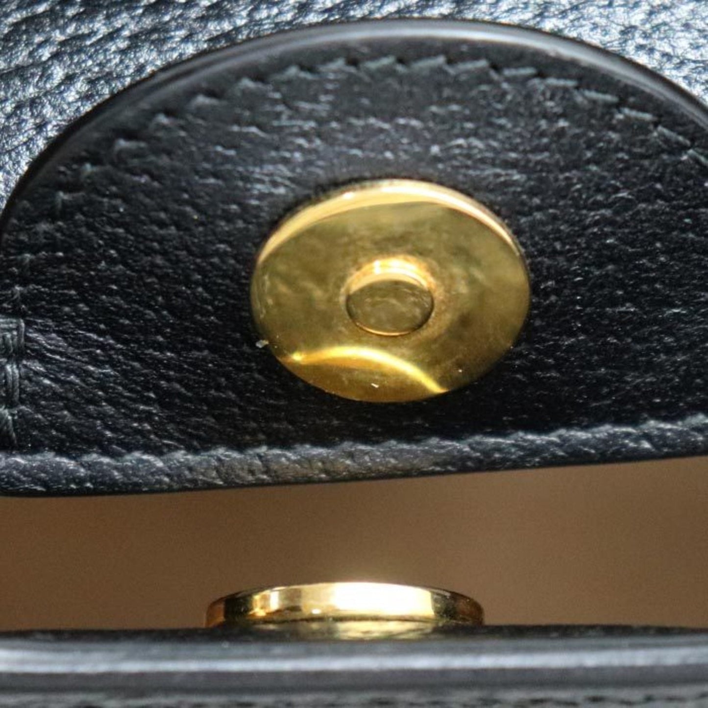 Gucci Black Leather Shoulder Bag