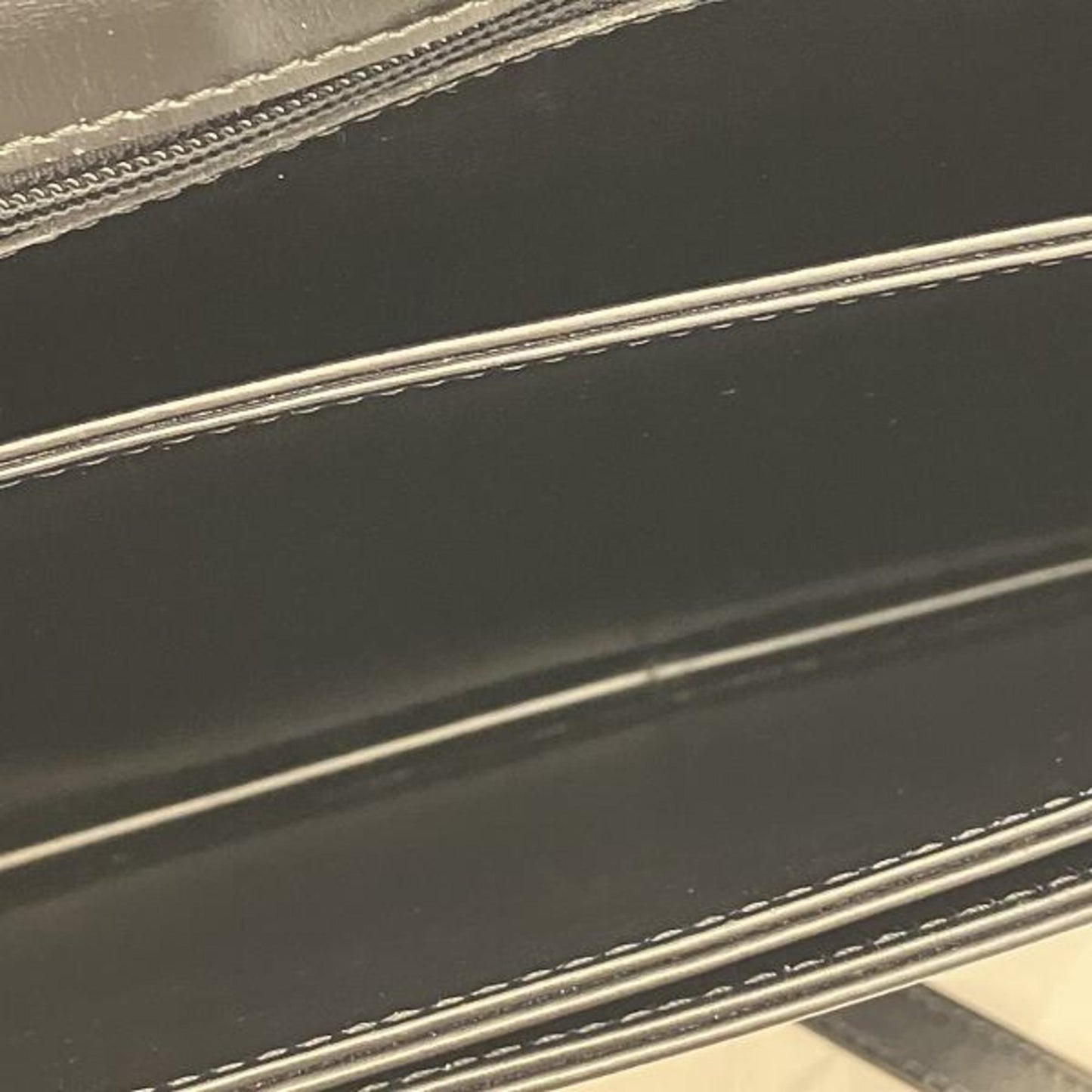 Louis Vuitton Noir Leather Shoulder Bag