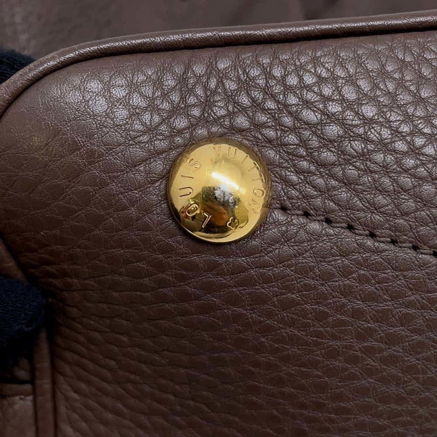 Louis Vuitton Monogram Brown Mahina Leather Handbag Shoulder Bag