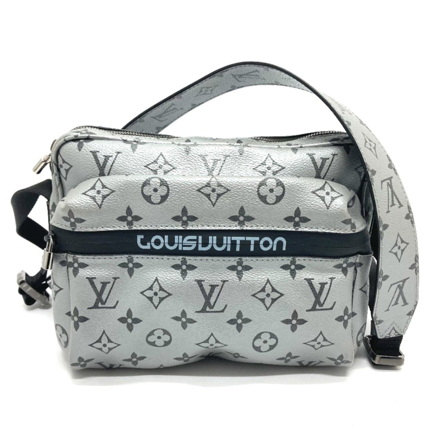 Louis Vuitton Silver Other Shoulder Bag ()