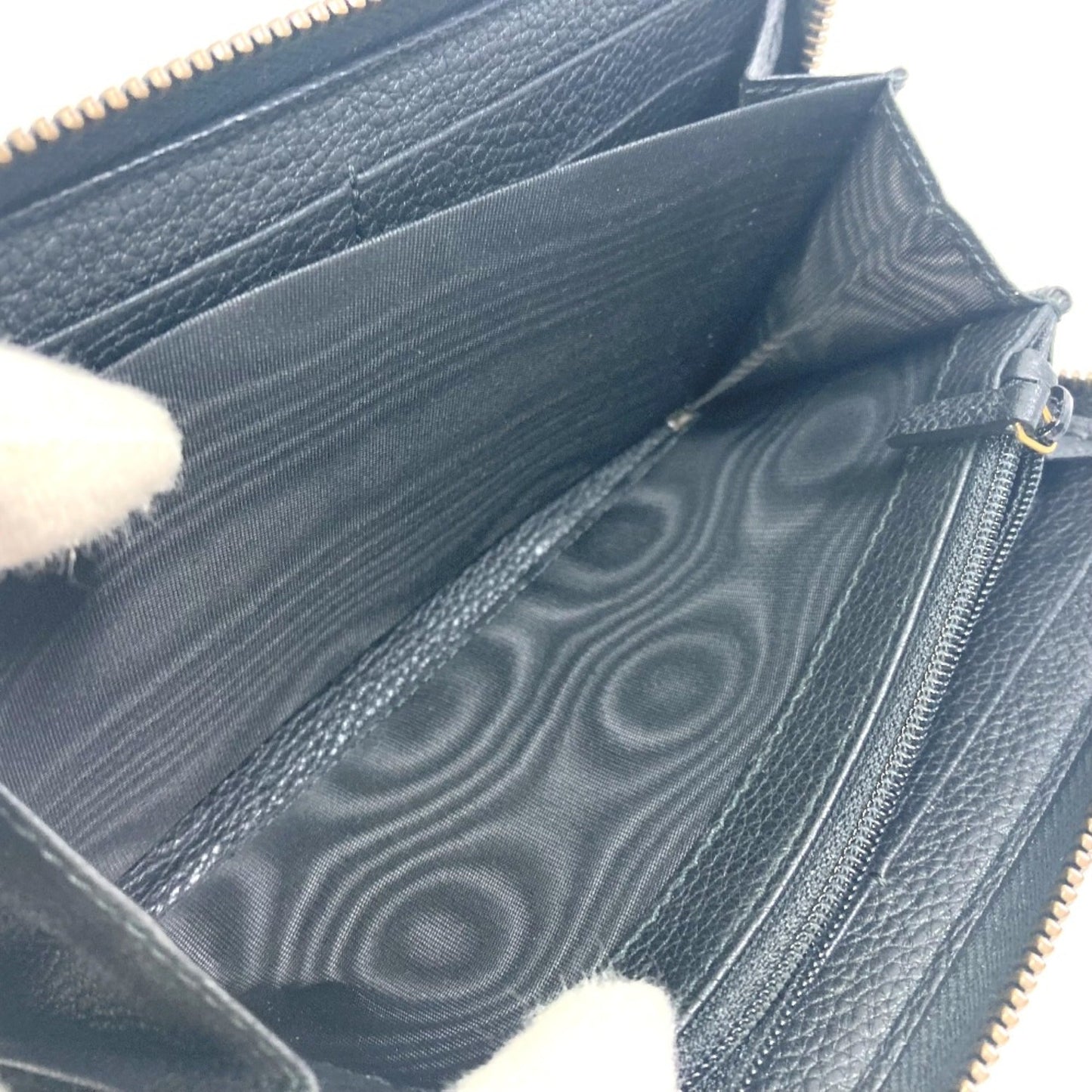 Gucci Black Leather Long Wallet (Bi-Fold)