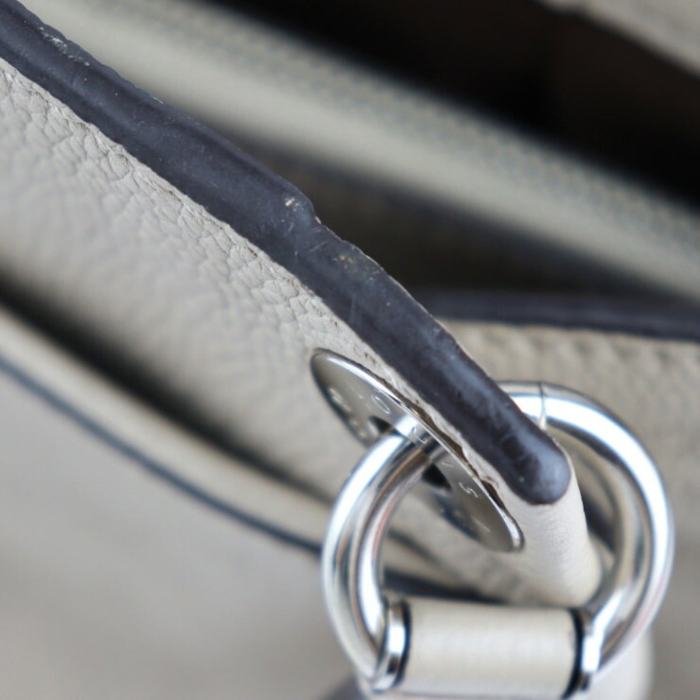 Louis Vuitton Beige Galle Mahina Leather Handbag Shoulder Bag Tote Bag