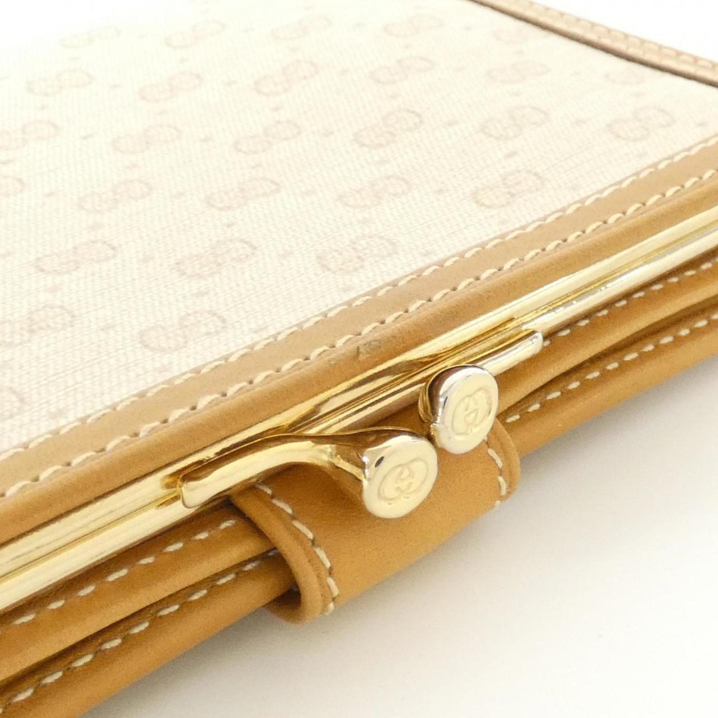 Gucci Beige Ivory Coated Canvas Wallet (Bi-Fold)